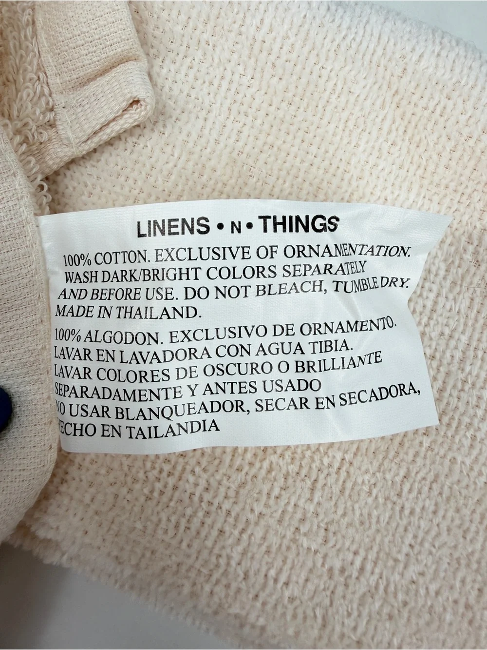 Vintage Linens' N Things Embroidered Kitchen Bath Hand Towel Christmas Holiday